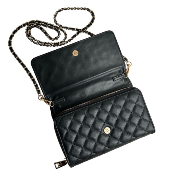 BADGLEY MISCHKA Quilted Chain Crossbody Bag NWOT - Picture 6 of 12